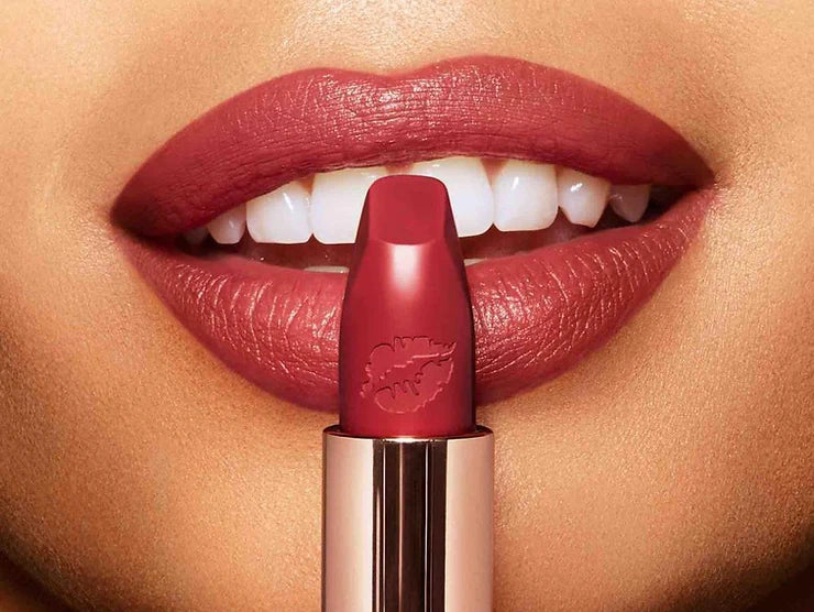 How to Make Your Lipstick Last All Day: Tried and Tested Tips
